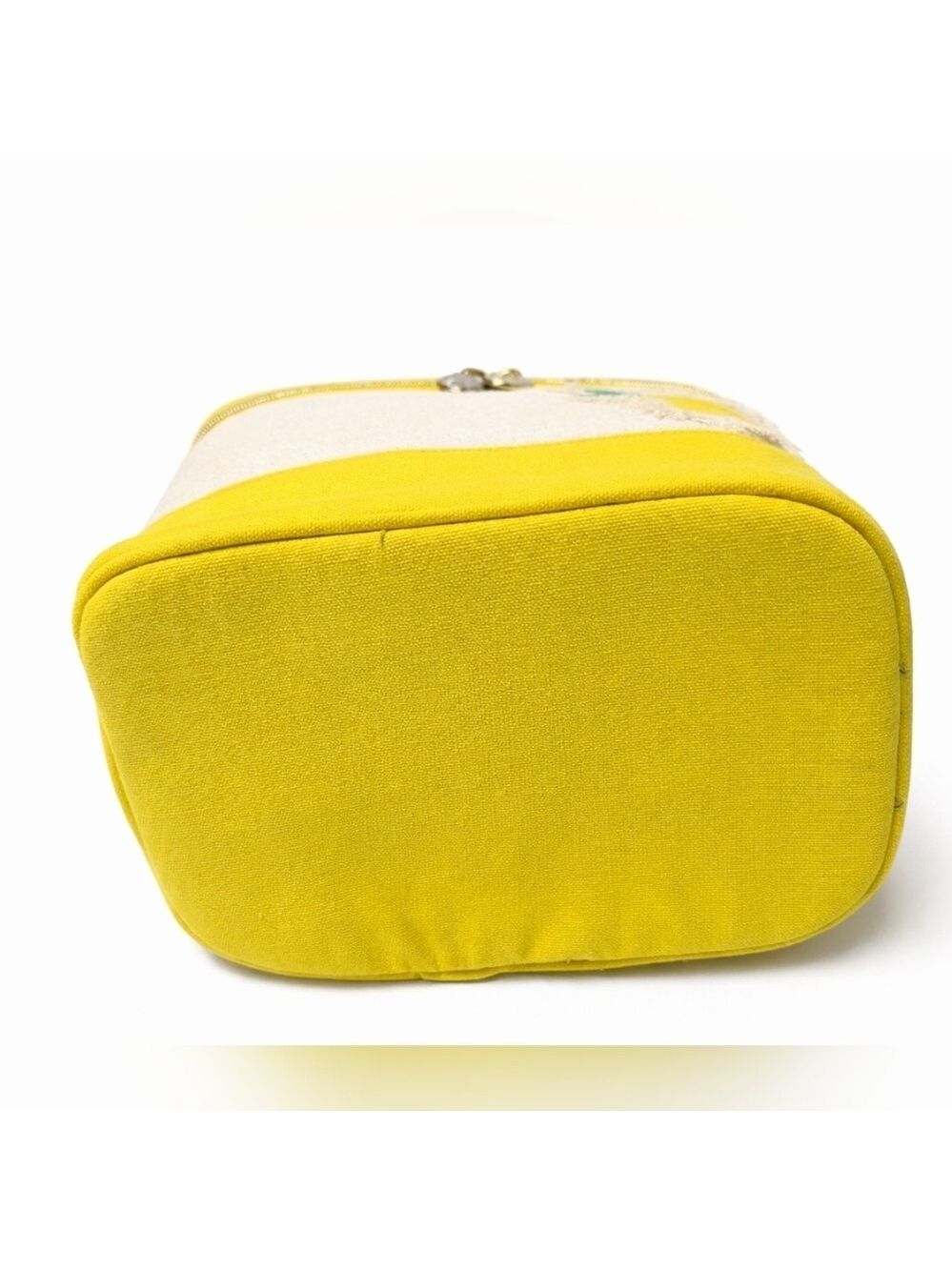 Dabney Lee Lemon Cosmetic Bag NWT Yellow Canvas Travel Makeup Case Cute Gift - Picture 4 of 8